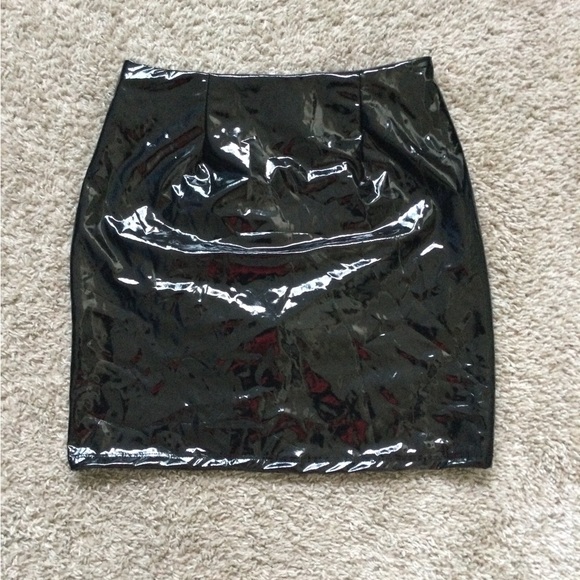 Fashion Nova Mini Skirt - Picture 10 of 10